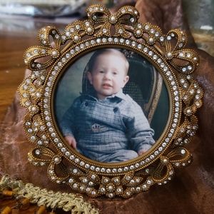 Edgar Berebi Limited Edition Frame